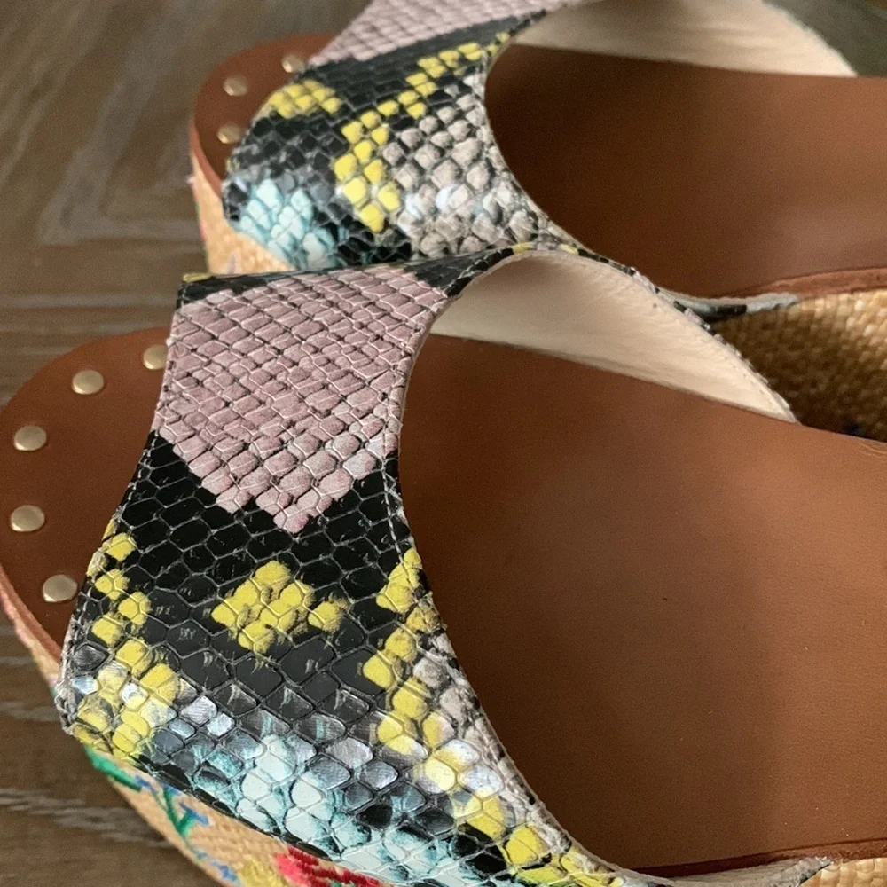 Anthropologie ETINEE AIGNER FLORAL SHOE SOPHIA SIZE 9.5 New Without box